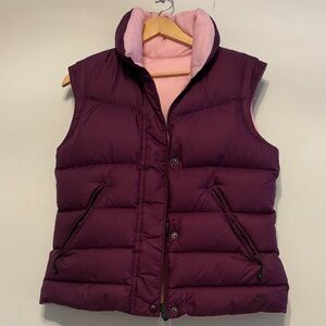 NIKE REVERSIBLE PUFFER VEST- small